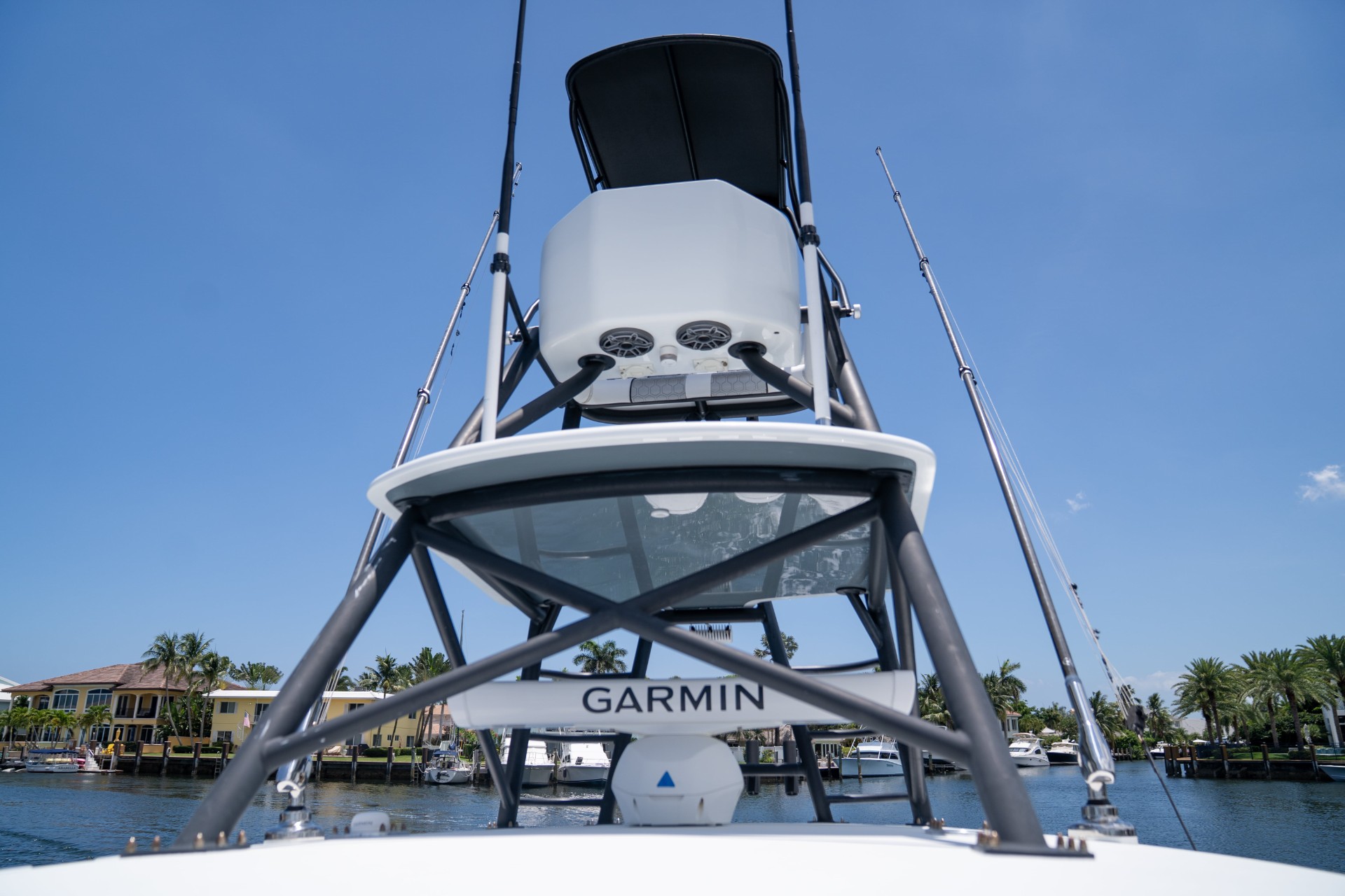 Yacht Photo 26